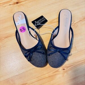 American Exchange Women's Black Flats - Size 5.5